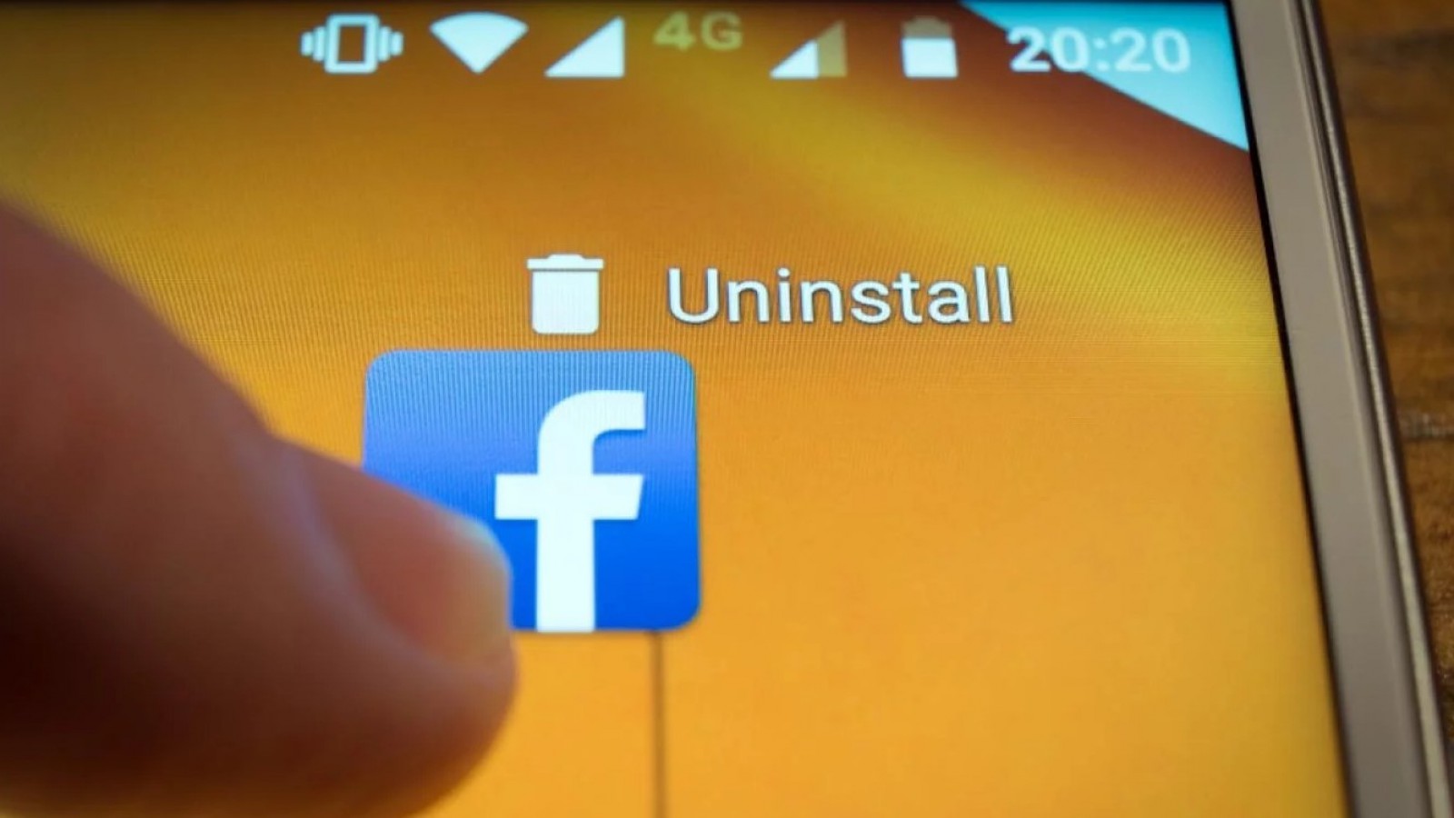 Un estudio afirma que si abandonás Facebook vas a ser más feliz